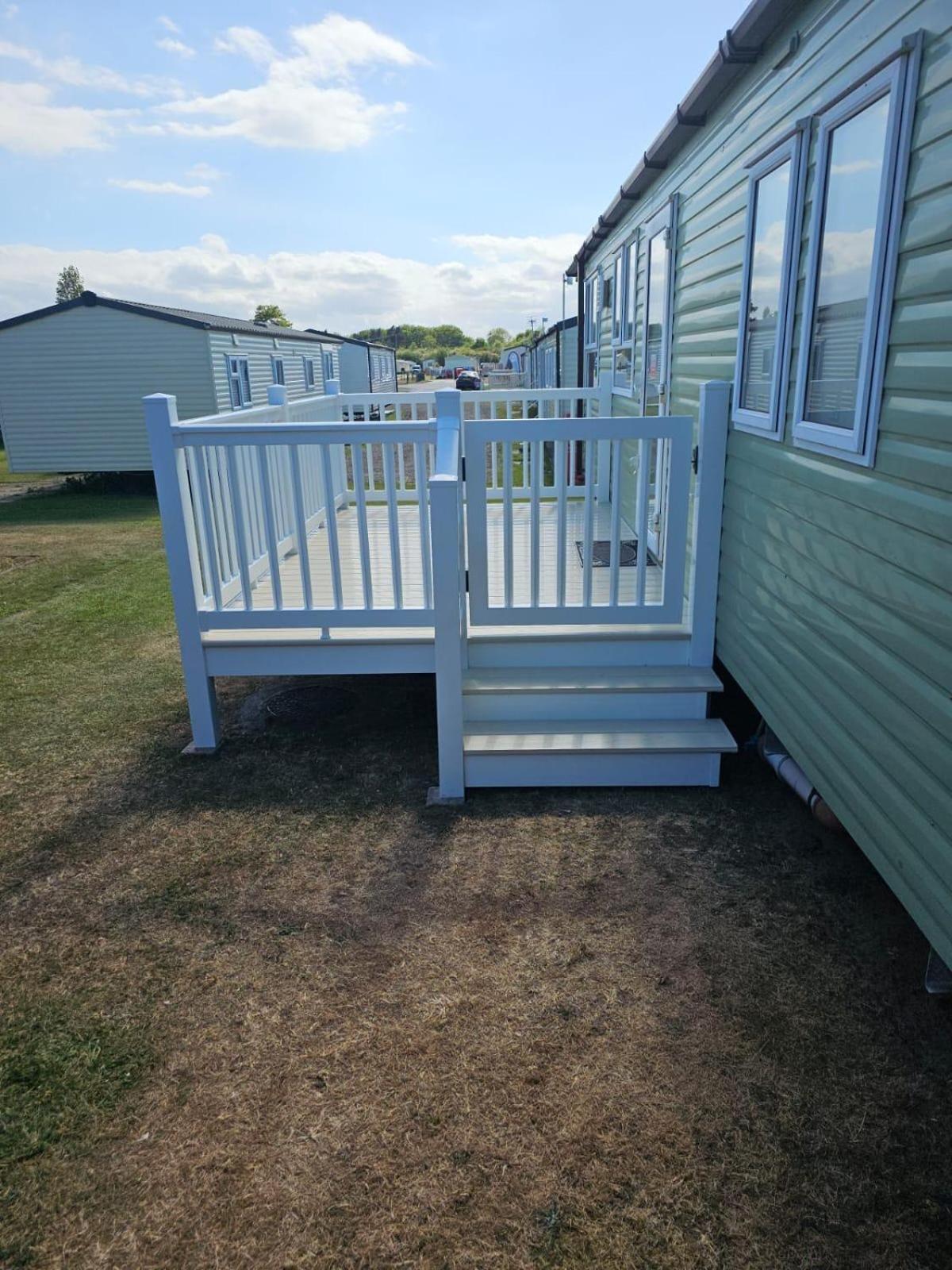Lovely 8 Berth Caravan At Sunnydale In Lincolnshire Ref 35239S Лаут Экстерьер фото